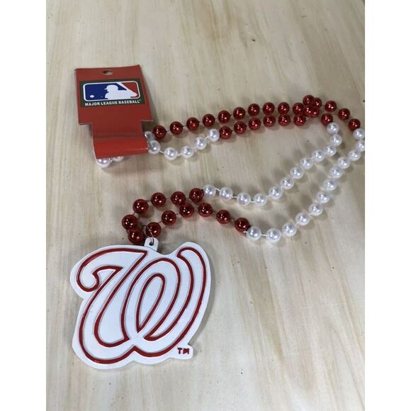 Washington Nationals‎ Baseball MLB Mardi Gras Beads Team Logo New - Picture 1 of 3